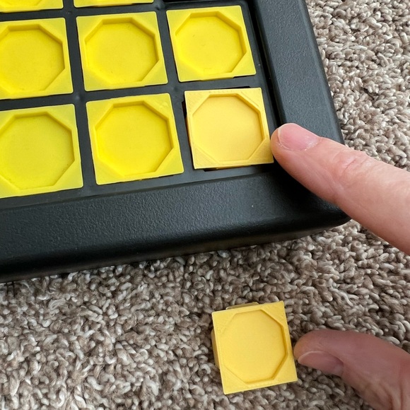 Vintage Isolation Strategy Game 1978 Lakeside leisure Dynamics Family Board Game - Picture 8 of 11